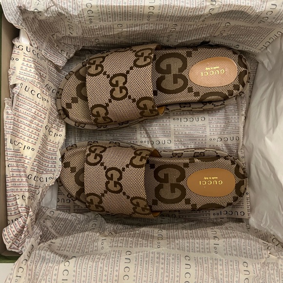 Gucci women’s platform slide sandals - Picture 1 of 13